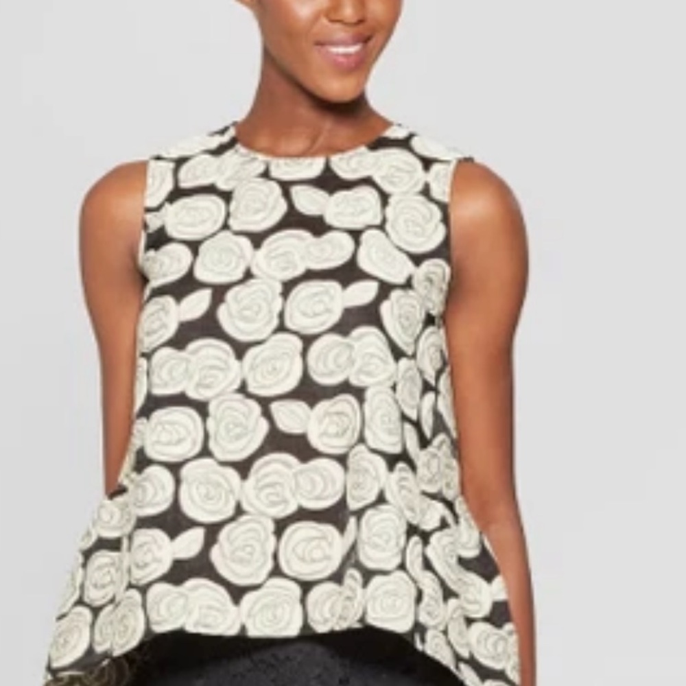 Who What Wear NWOT Black and Cream Floral Blouse